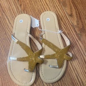 New cute star fish sandals size 9